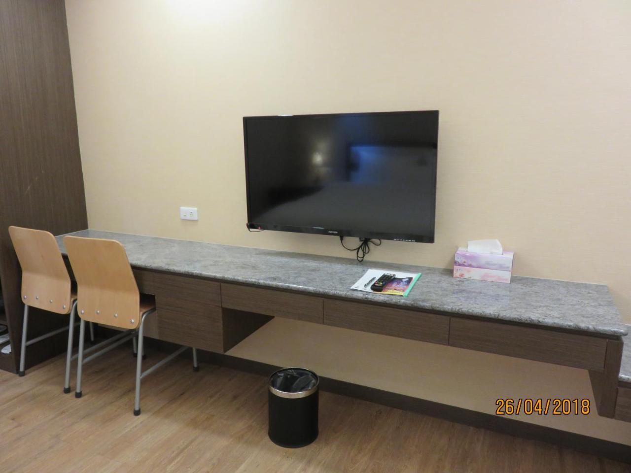 Mao Hua Motel Taichung Exterior foto