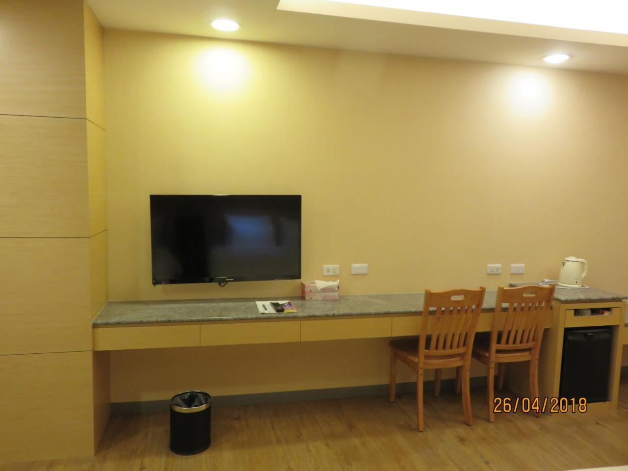 Mao Hua Motel Taichung Exterior foto